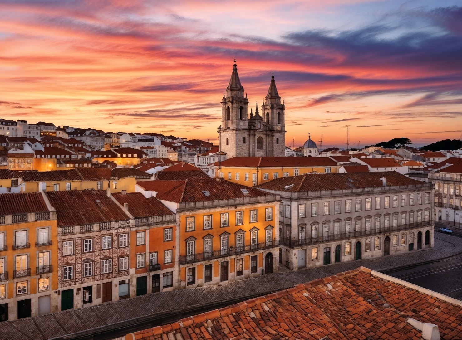 Évora Heritage: A Day of History and Flavors